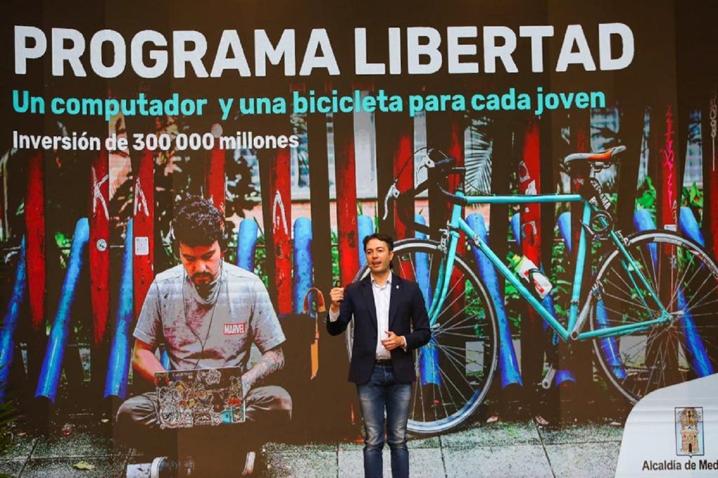 Alcaldía de Medellín presentó estrategias de atención a jóvenes de la ciudad