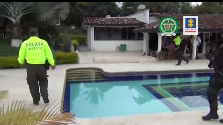 Los inmuebles que están valorados en tres mil millones de pesos harían parte de un núcleo familiar.