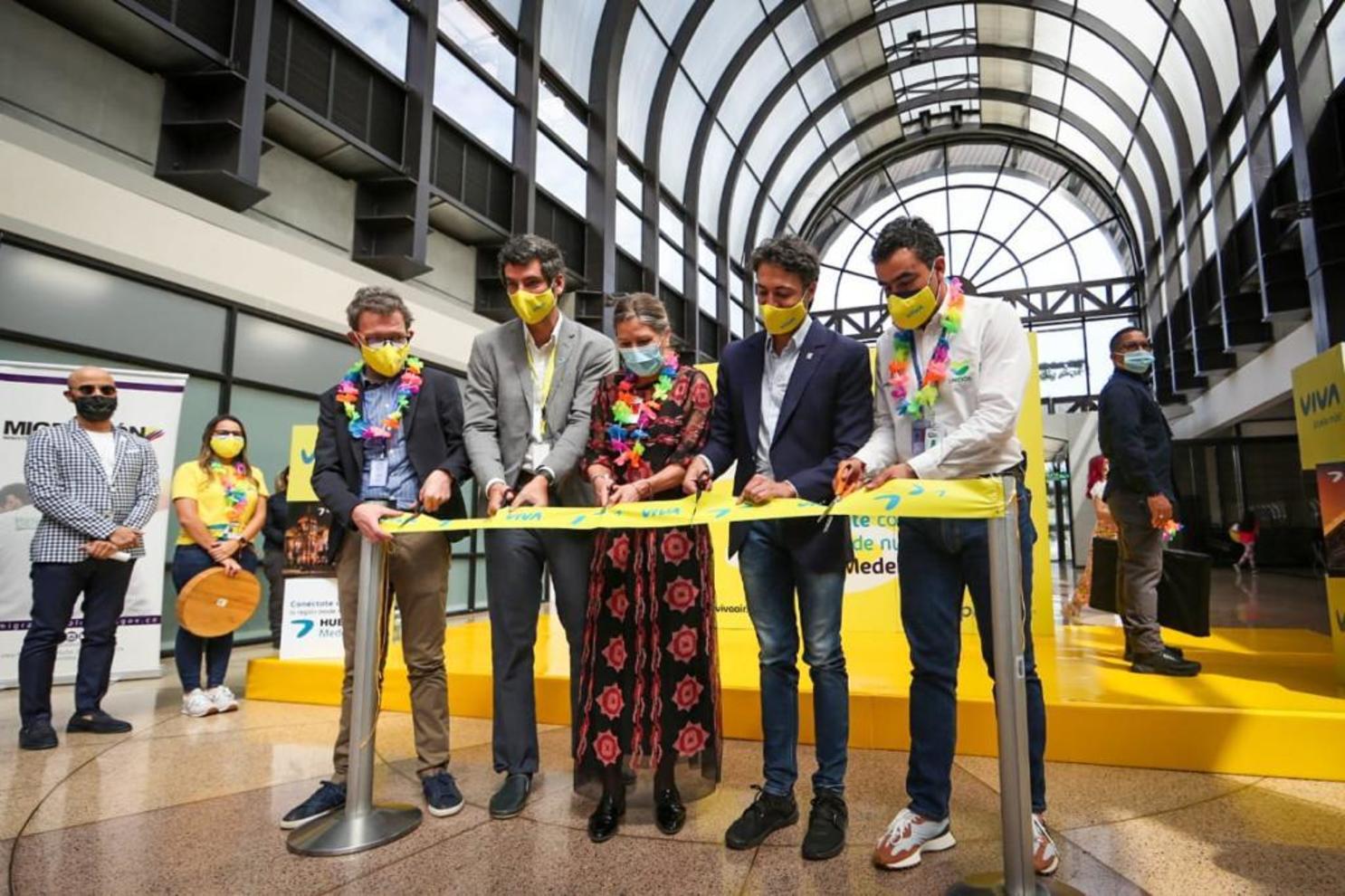 Inauguración de vuelo directo Medellín-Cancún.