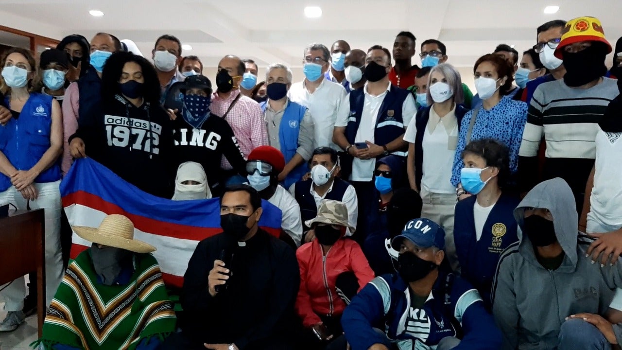 Unión de Resistencias Cali Primera Línea