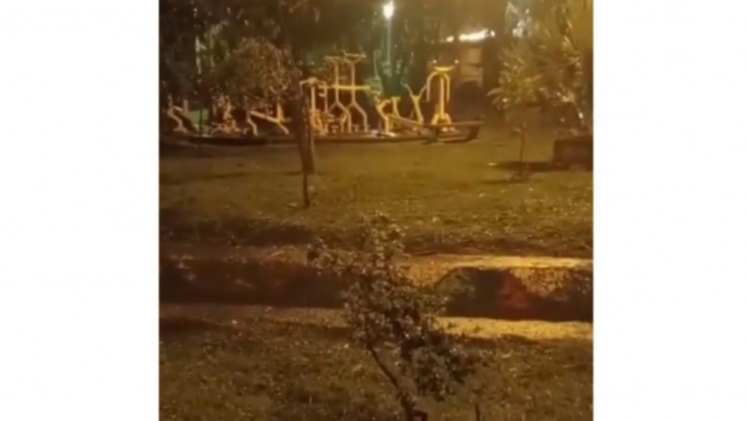Graban supuesto fenómeno paranormal en parque de Medellín