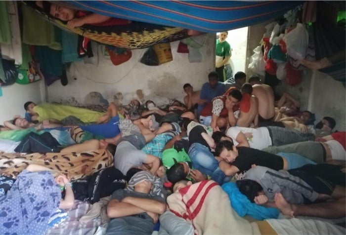 Según el más reciente reporte de la Policía del Valle de Aburrá, el hacinamiento en las estaciones alcanzó 252%.