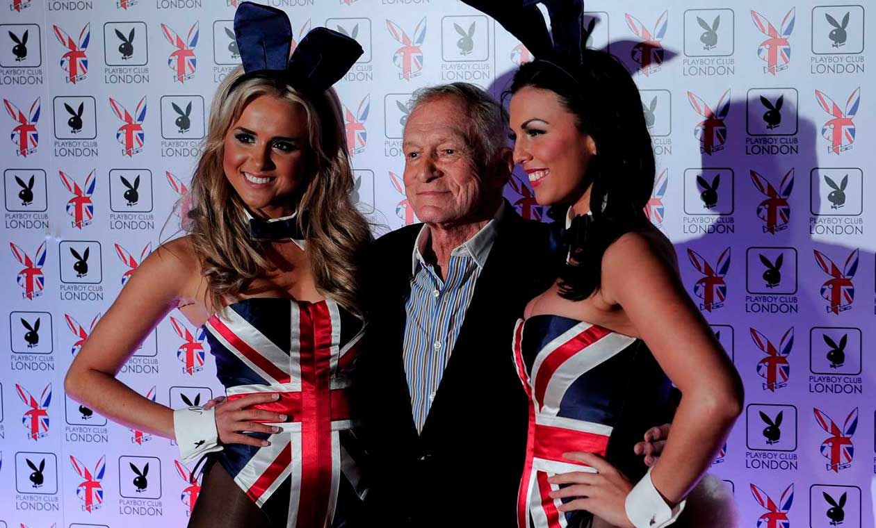 Hugh Hefner en la mansión Playboy