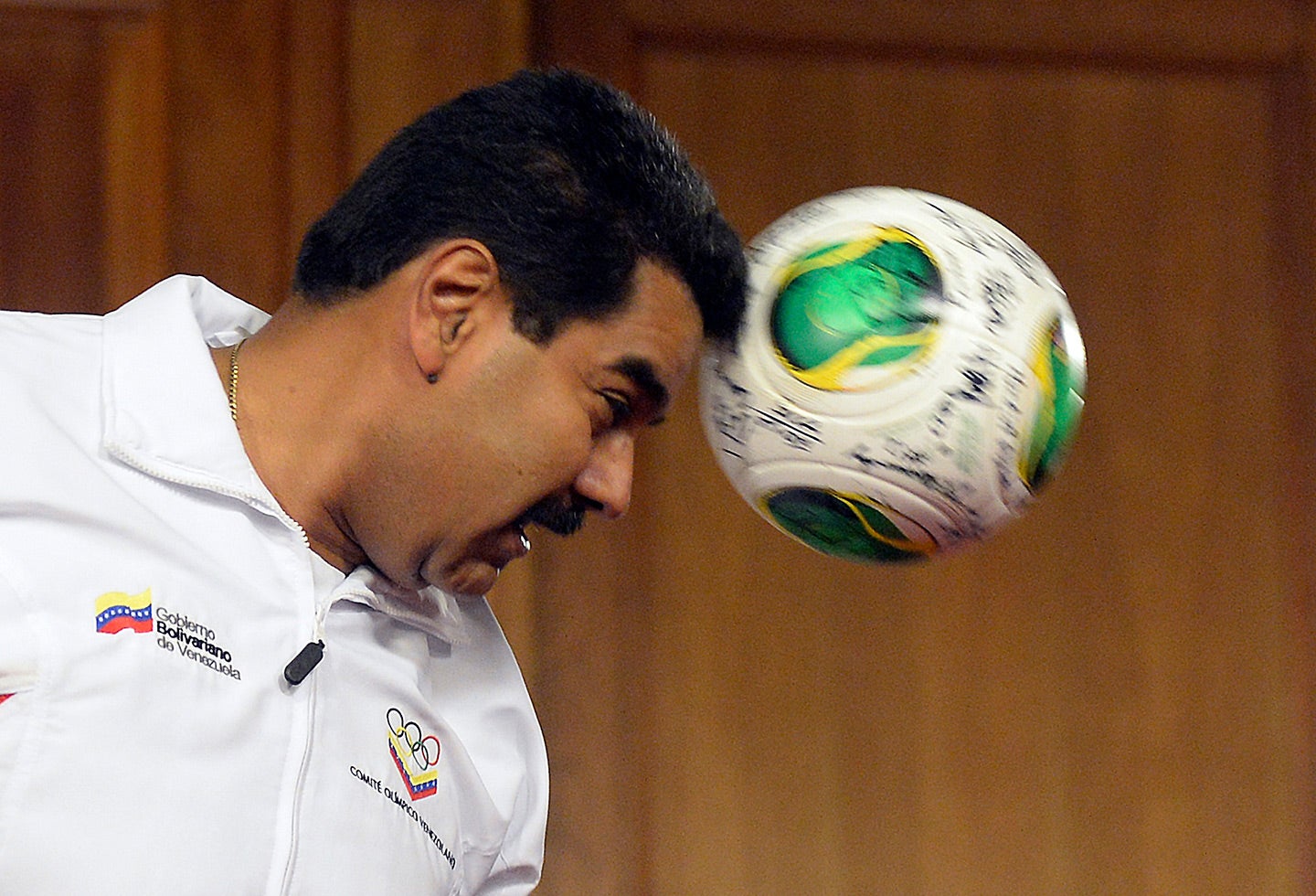 Nicolás Maduro carga en contra del Futbol Club Barcelona por la salida de Messi