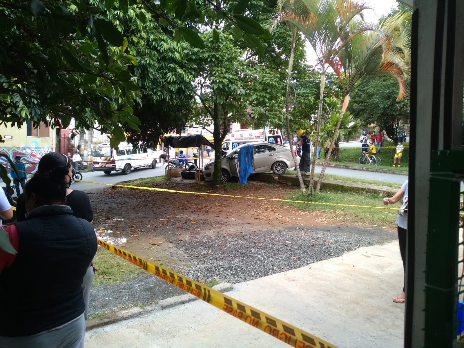 A punta de bala enciende a conductor en La Estrella, Antioquia