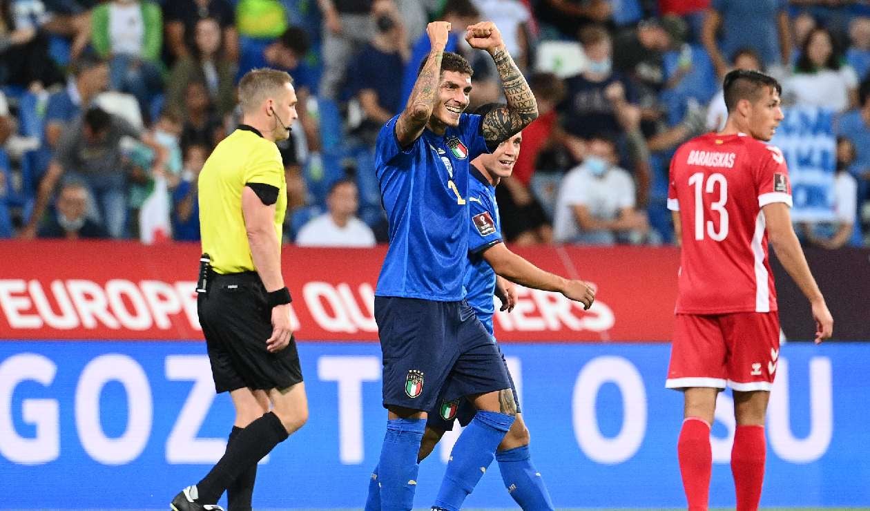 Italia goleó a Lituania en la Eliminatoria