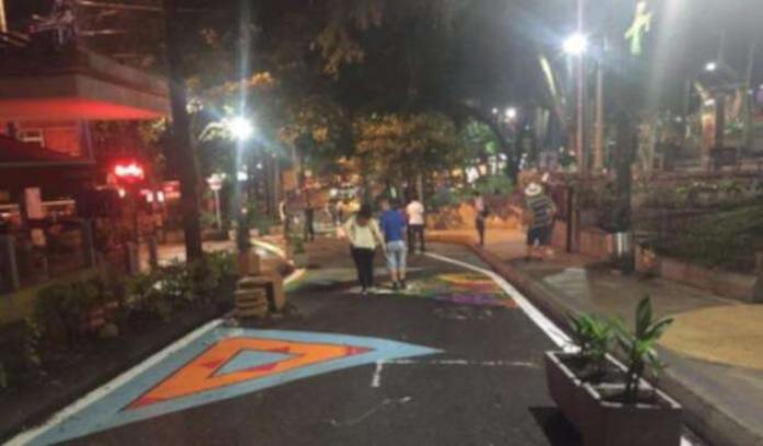 Continúa rifi y rafe entre trabajadoras sexuales del Lleras y el alcalde de Medellín