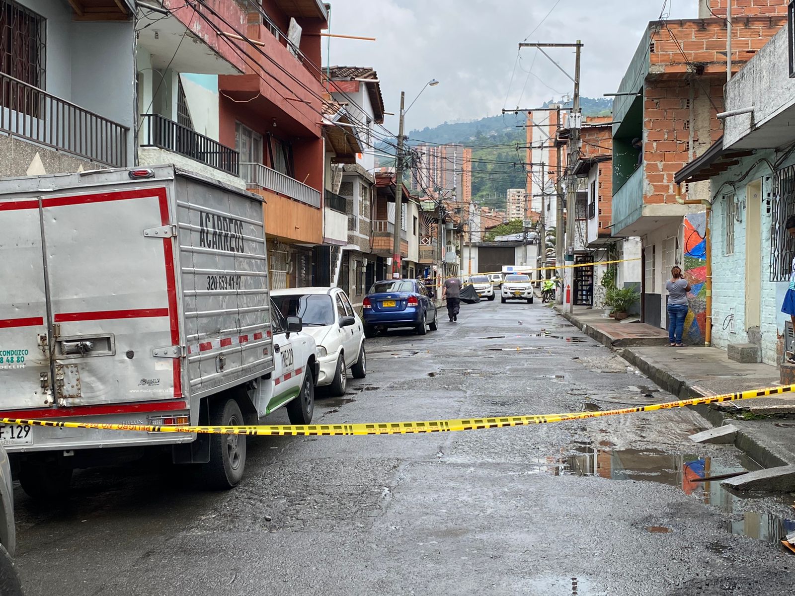 Una persona muerta y una mujer herida dejó balacera en el barrio Guayabal de Medellín