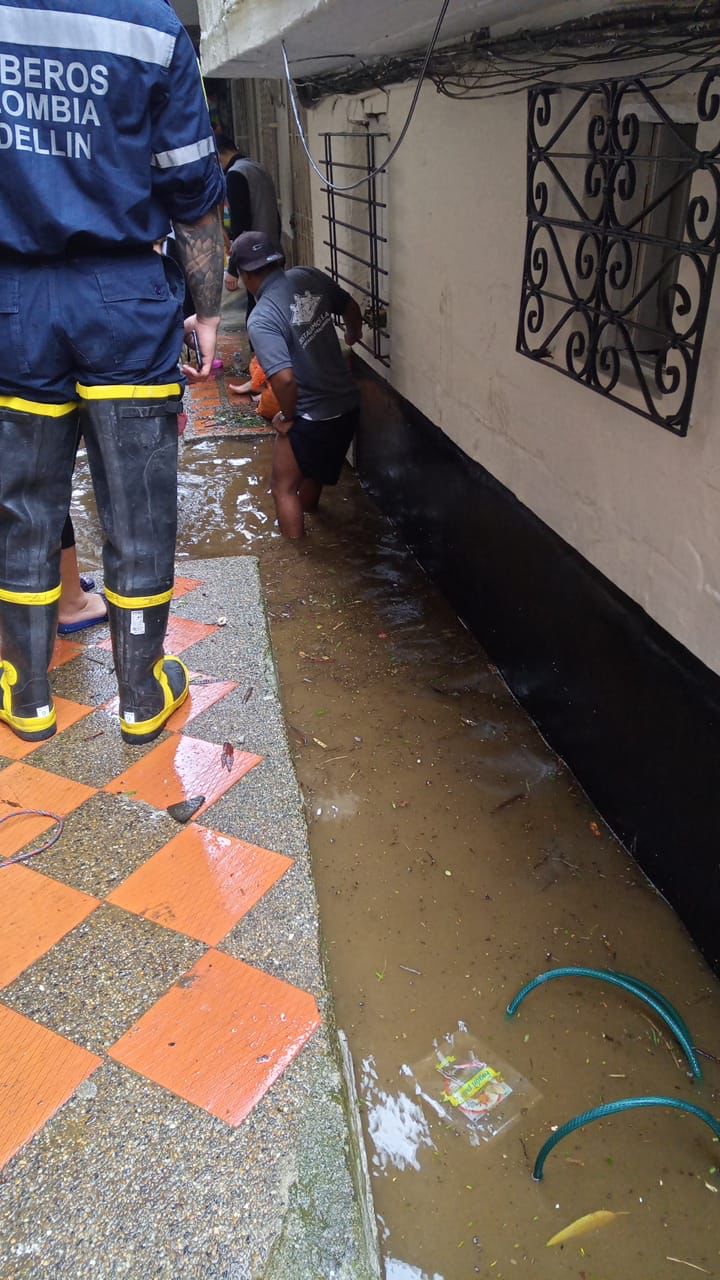 Un muerto dejó el colapso de un muro en Campo Valdés