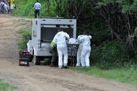 Las víctimas presentaban impactos de arma de fuego.