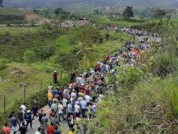 Solicitan y exigen la instalación de una mesa de verificación. Denuncian que dos heridos dejaron choques con la Policía.