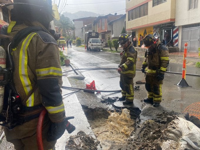 La emergencia fue atendida por el cuerpo de Bomberos de Medellín.