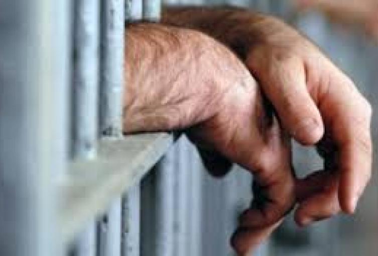 Vigilante pasará 9 años de prisión por abusar de una niña en Medellín