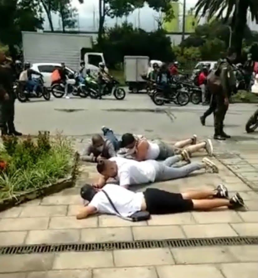 Capturados durante el atraco a una fundidora de oro en Medellín.