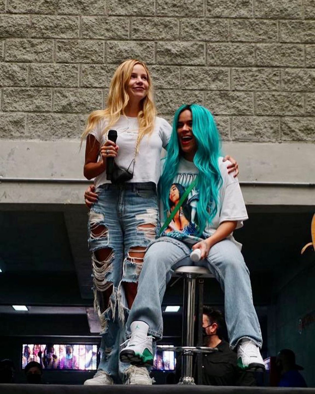 Así fue la visita de Karol G a la cárcel El Pedregal de Medellín.