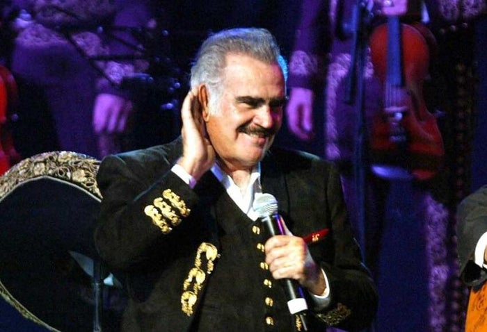 Vicente Fernández.