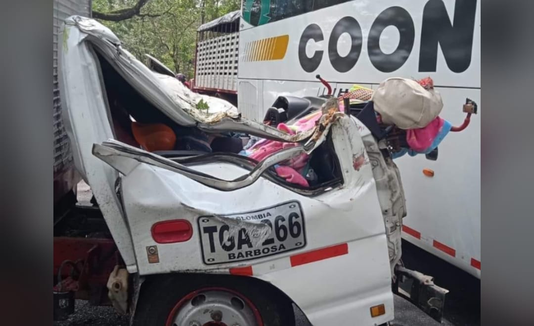 Grave accidente dejó dos muertos en la vía Medellín - Costa Caribe