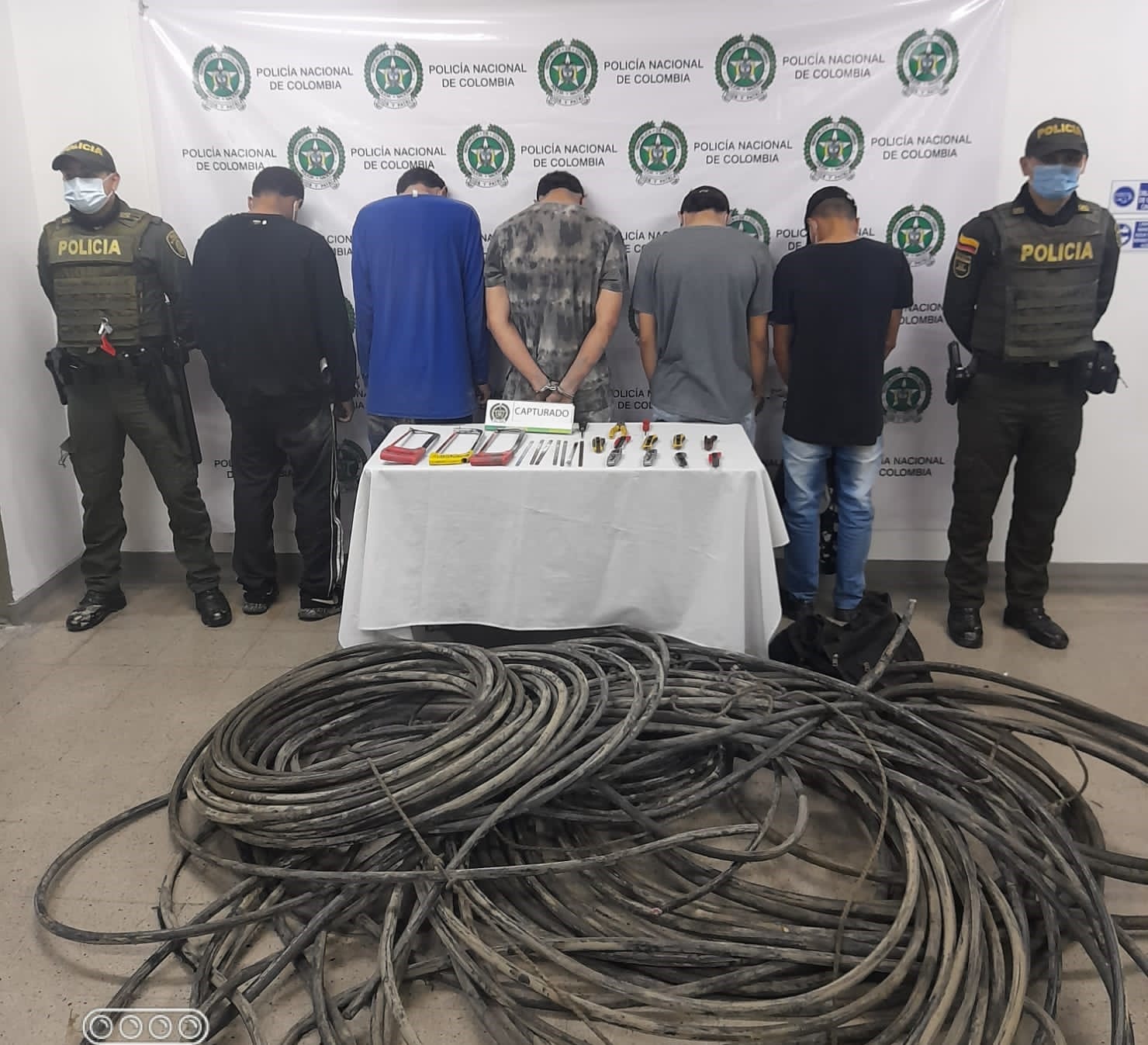 Este robo afectó el servicio de telefonía, televisión e internet a 600 familias.