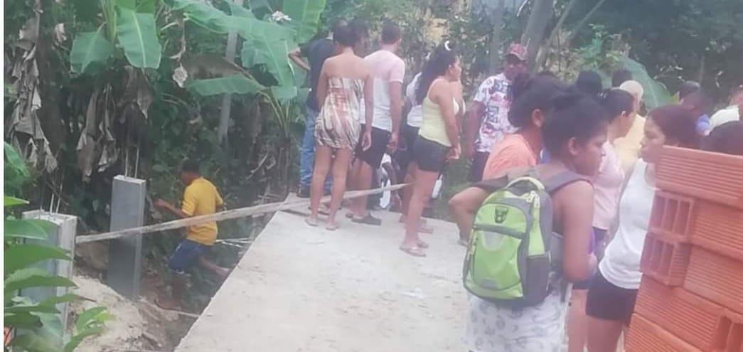 Sitio donde fue encontrada una mujer asesinada