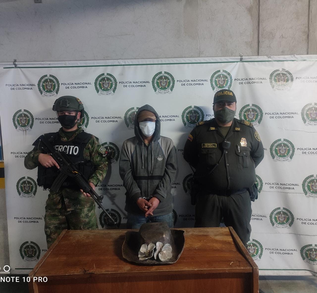 Robaron el sombrero de la imagen del silletero de Santa Elena en Medellín