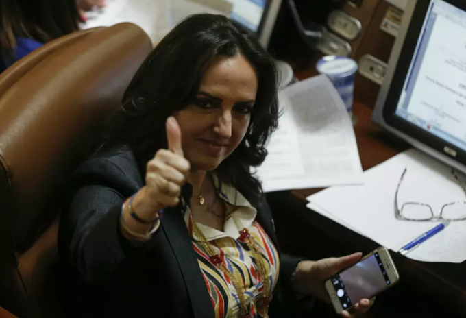 Esta pregunta se originó por un trino sobre la revocatoria de Daniel Quintero.