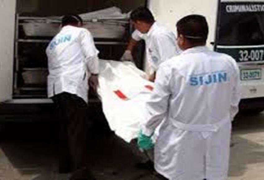 Hallaron cuerpo baleado en un carro en el barrio La América de Medellín