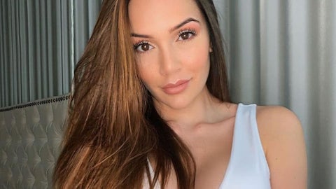 Lina Tejeiro dejo ver la cicatriz que le quedó tras extraerse biopolímeros