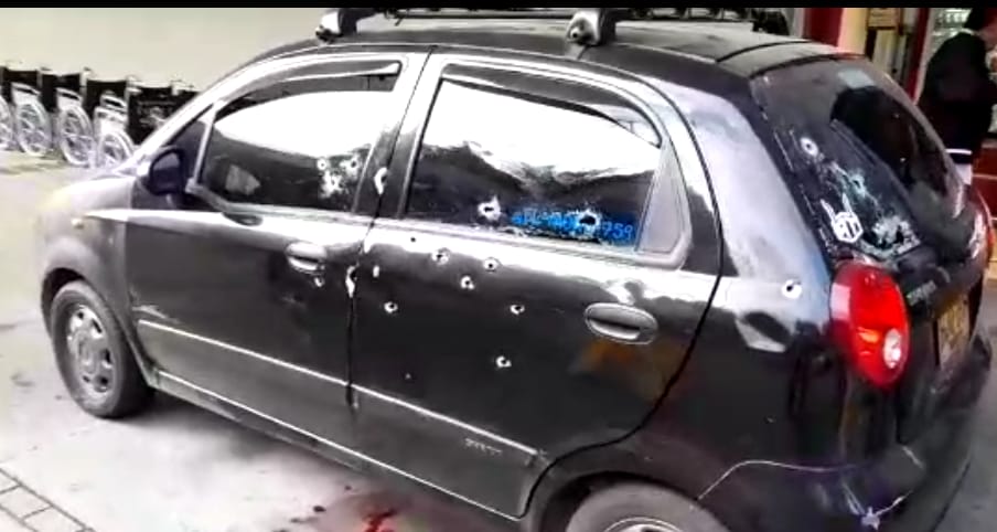 [Video] Pareja de esposos y su bebé fueron baleados en Medellín