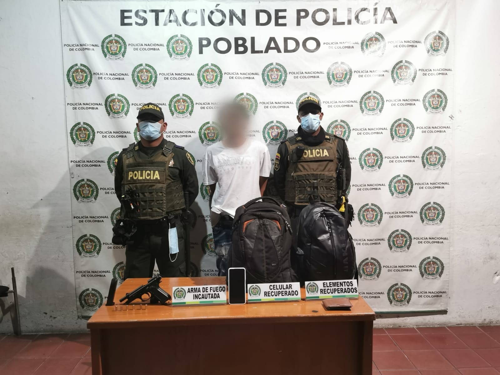 Ladrón le disparó en la cabeza a un policía en Medellín