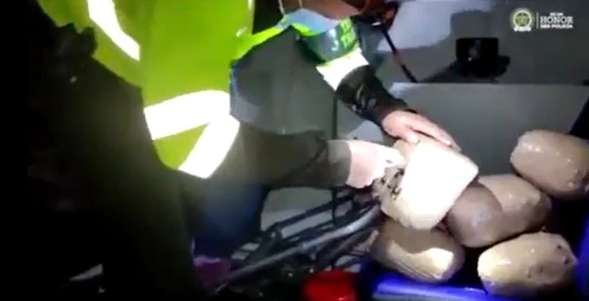 Inmovilizan ambulancia con 120 kilos de cocaína en La Pintada, Antioquia