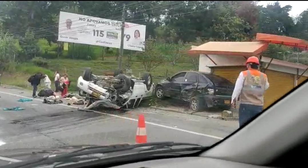 Este accidente de tránsito se presentó en jurisdicción del municipio de Rionegro, Antioquia.