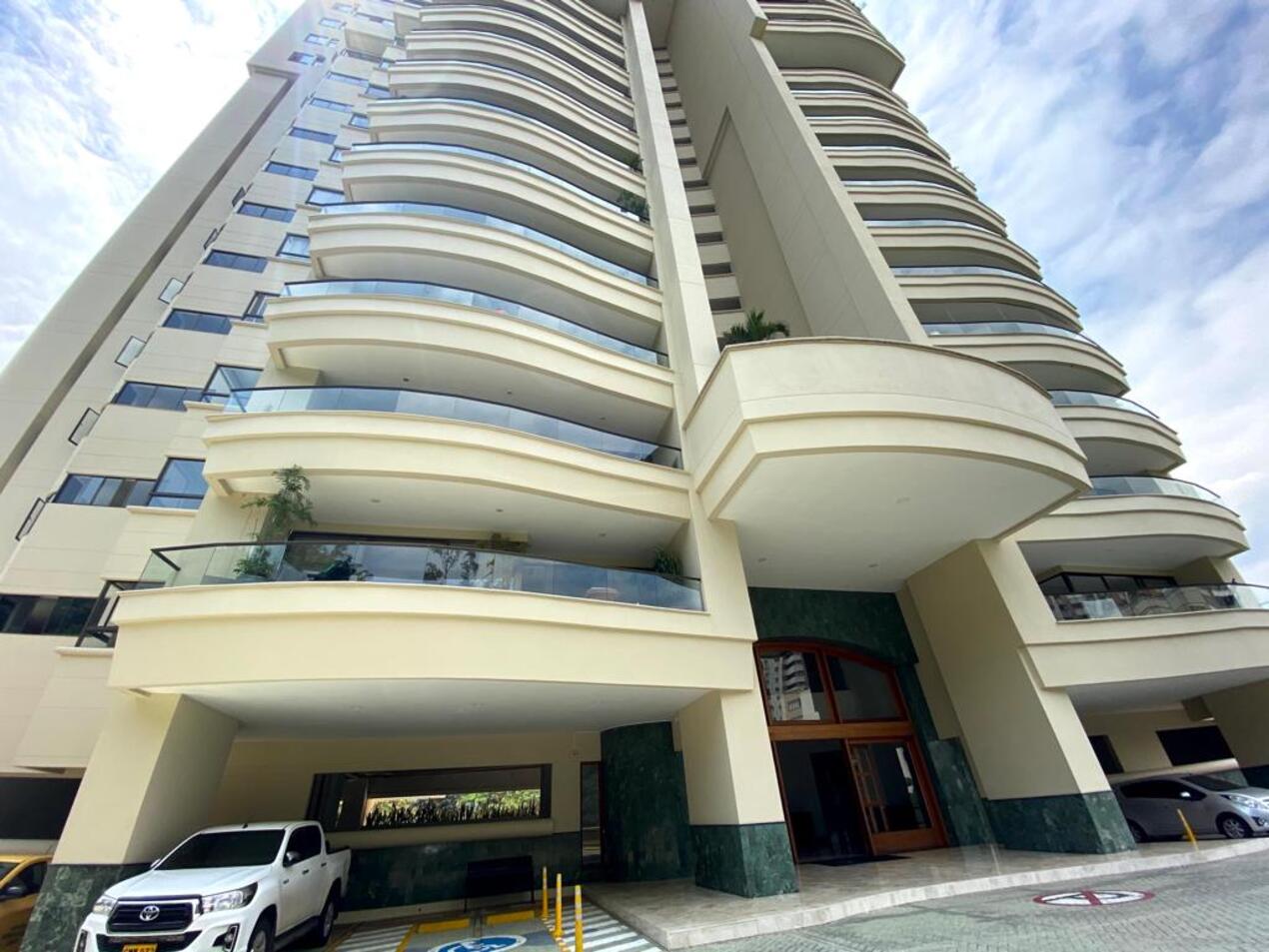 Este es el edificio ubicado en el barrio El Poblado de Medellín.