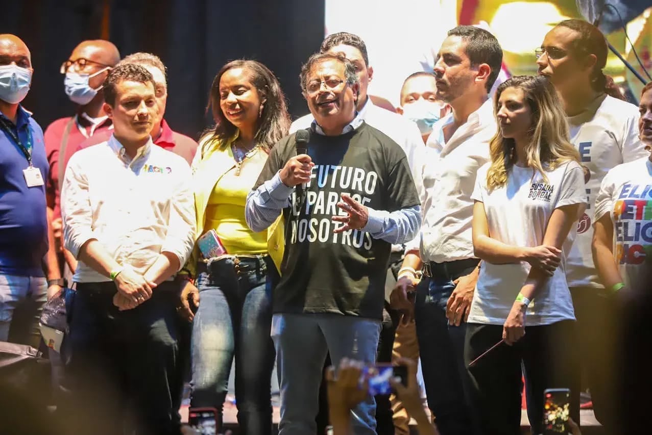 Referencia cierre de campaña de Gustavo Petro en Medellín.