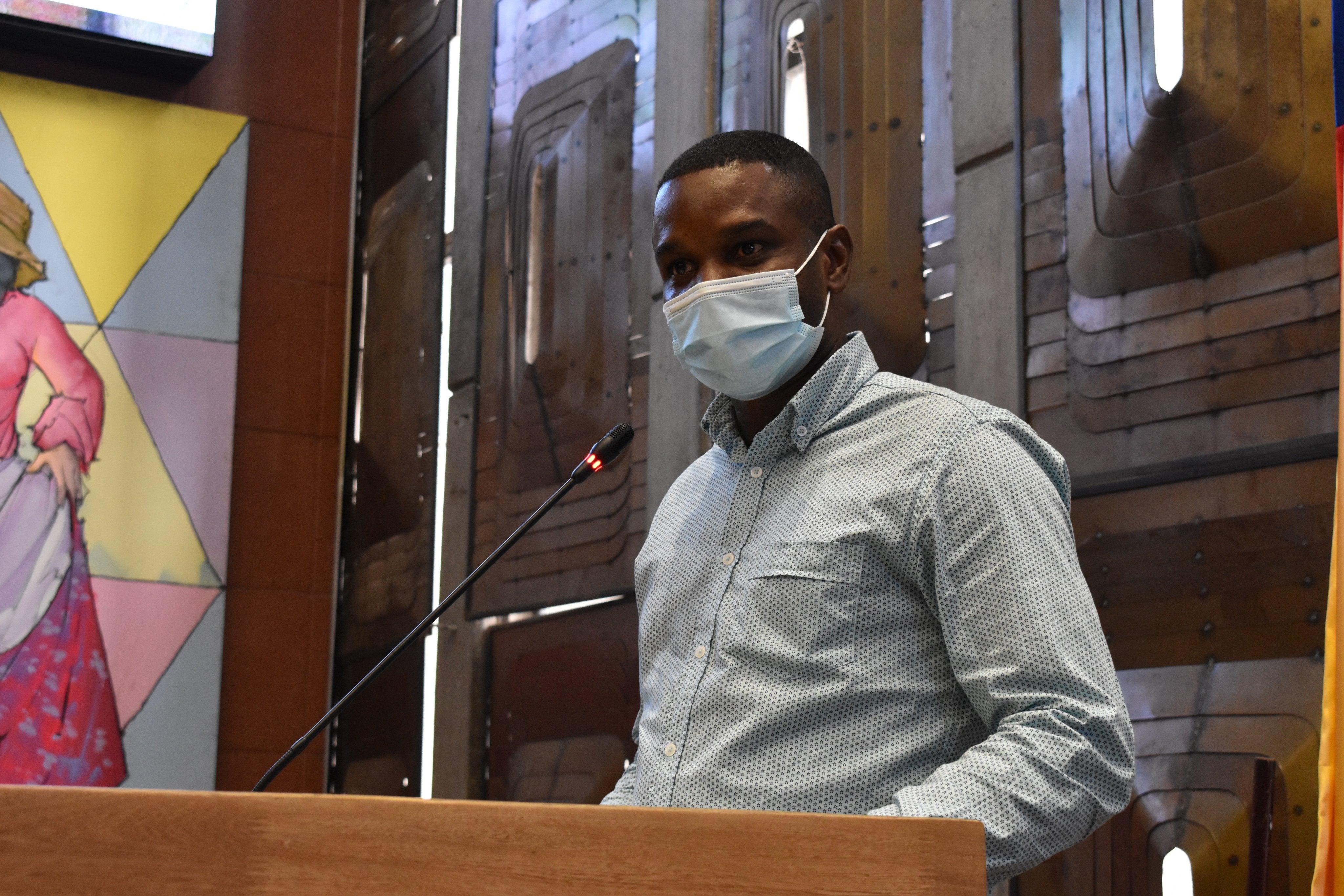 Ménderson Mosquera y su compañera de fórmula, Diana Hurtado, sufrieron un atentado.