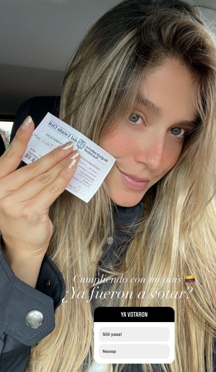 Laura Tobón sale a votar