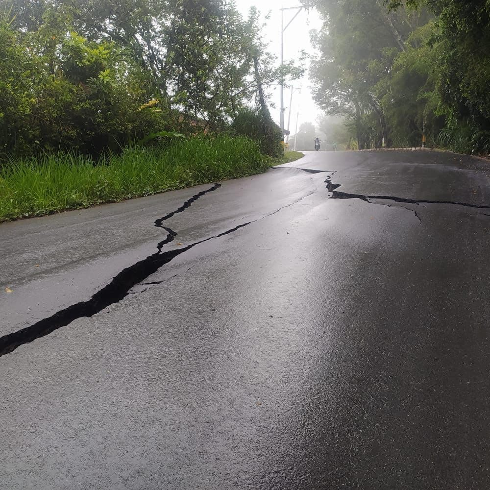 Grietas en el sector Camilo C-Fredonia-Amagá, Antioquia.