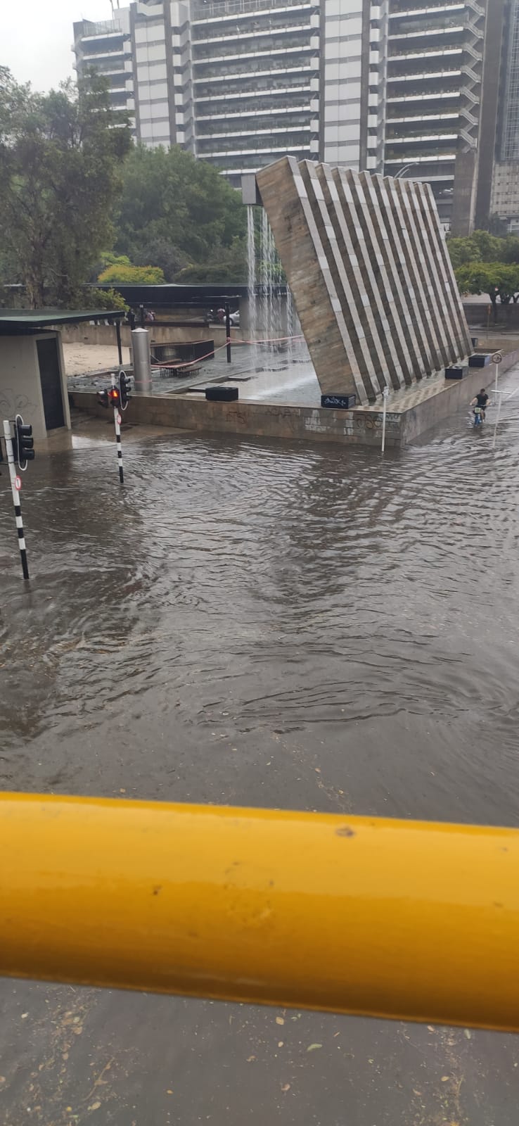 Aguacero en Medellín: inundaciones y afectaciones en cuatro comunas
