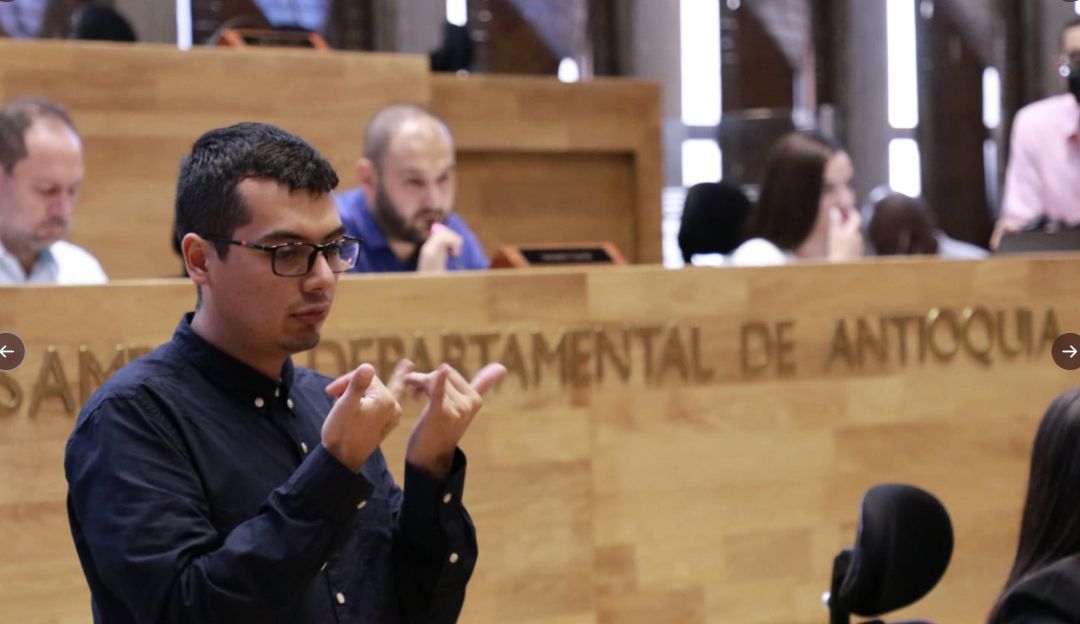 Asamblea de Antioquia aprobó el uso de lengua de señas en todos los actos públicos oficiales
