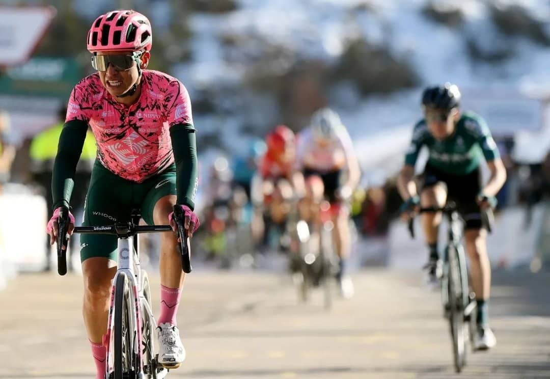 Mal día para Esteban Chaves en la Vuelta a Noruega; Johannessen es nuevo líder