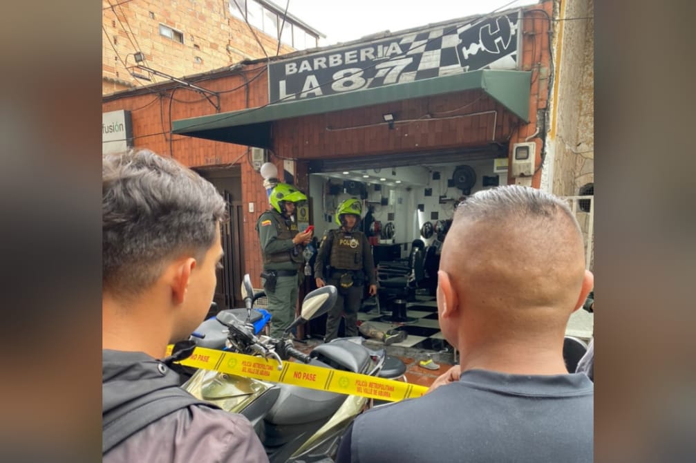 Un padre de familia fue asesinado delante de su pequeño hijo en Medellín