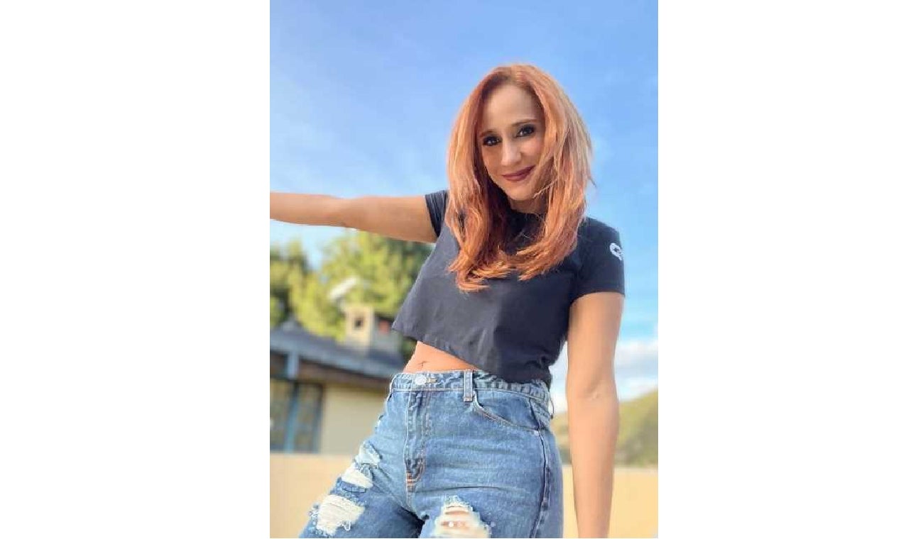 Cecilia (chichila ) Navia