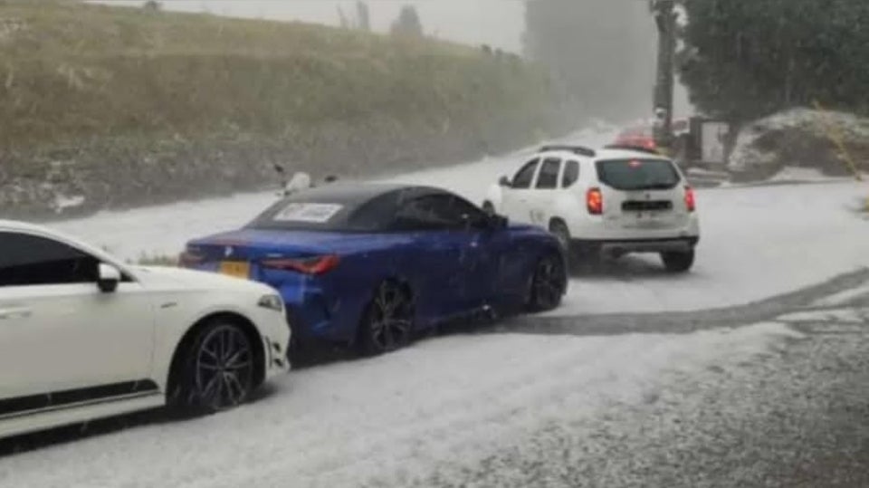 Por el momento no se reportan personas lesionadas, ni fallecidas.