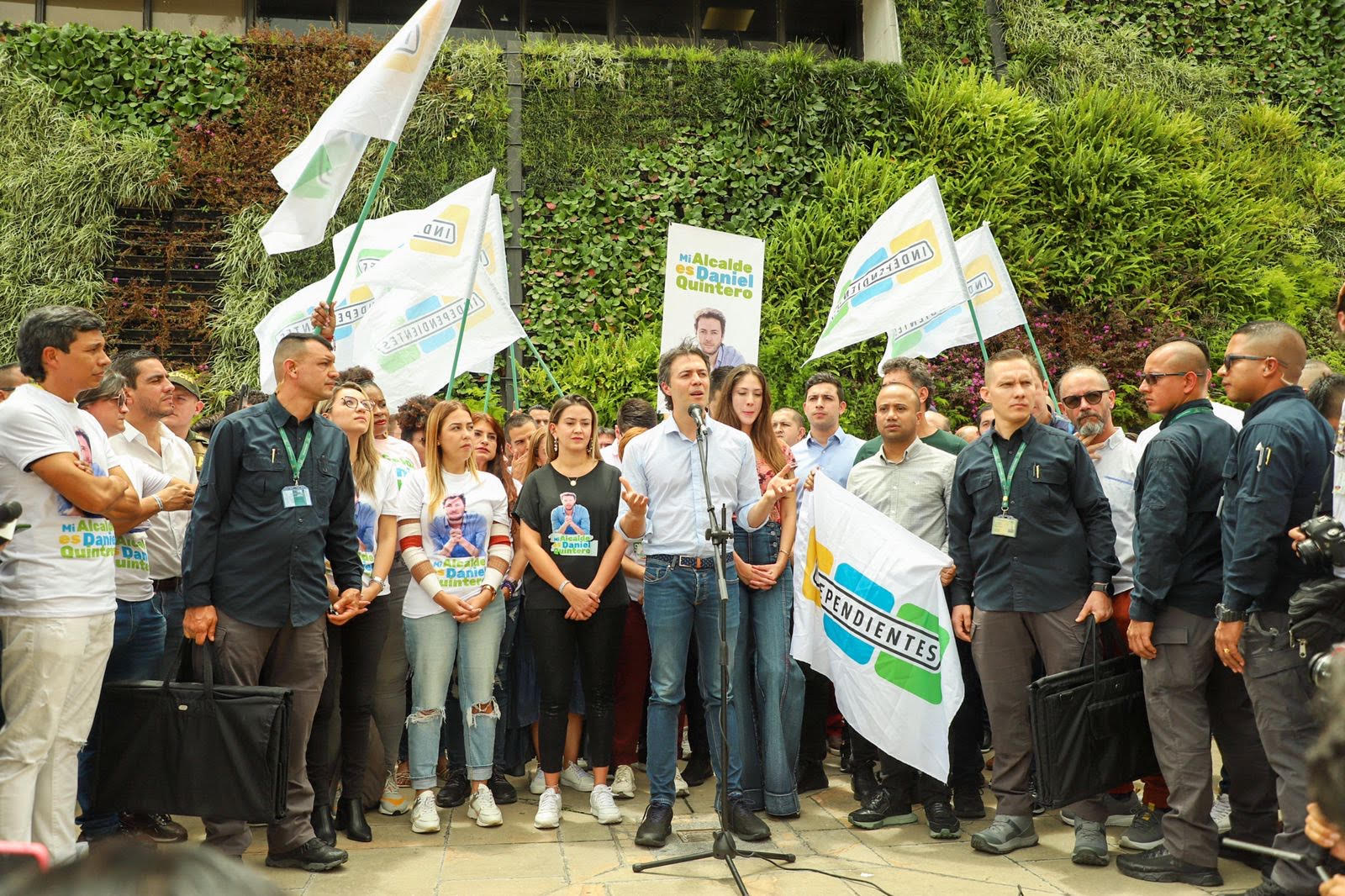 Suspendido alcalde de Medellín, Daniel Quintero, y parte de su gabinete.