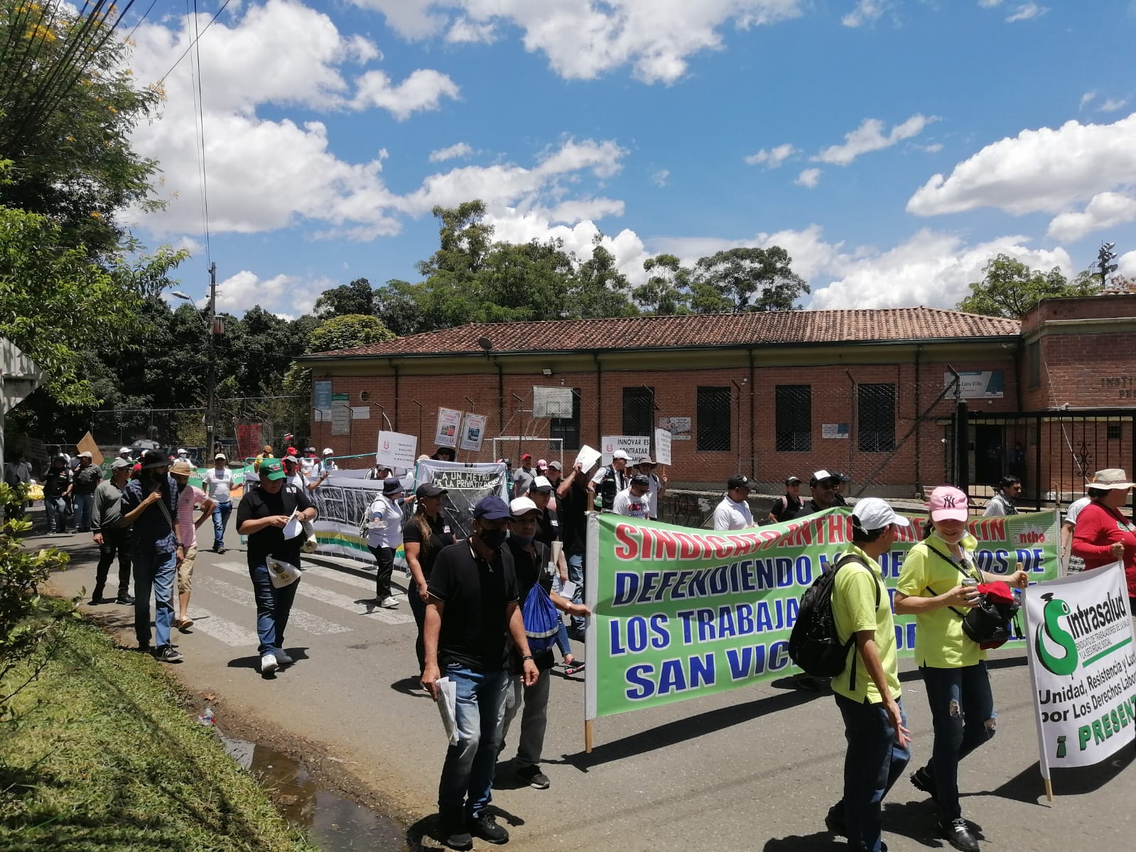 Marcha Día del Trabajo en Medellín