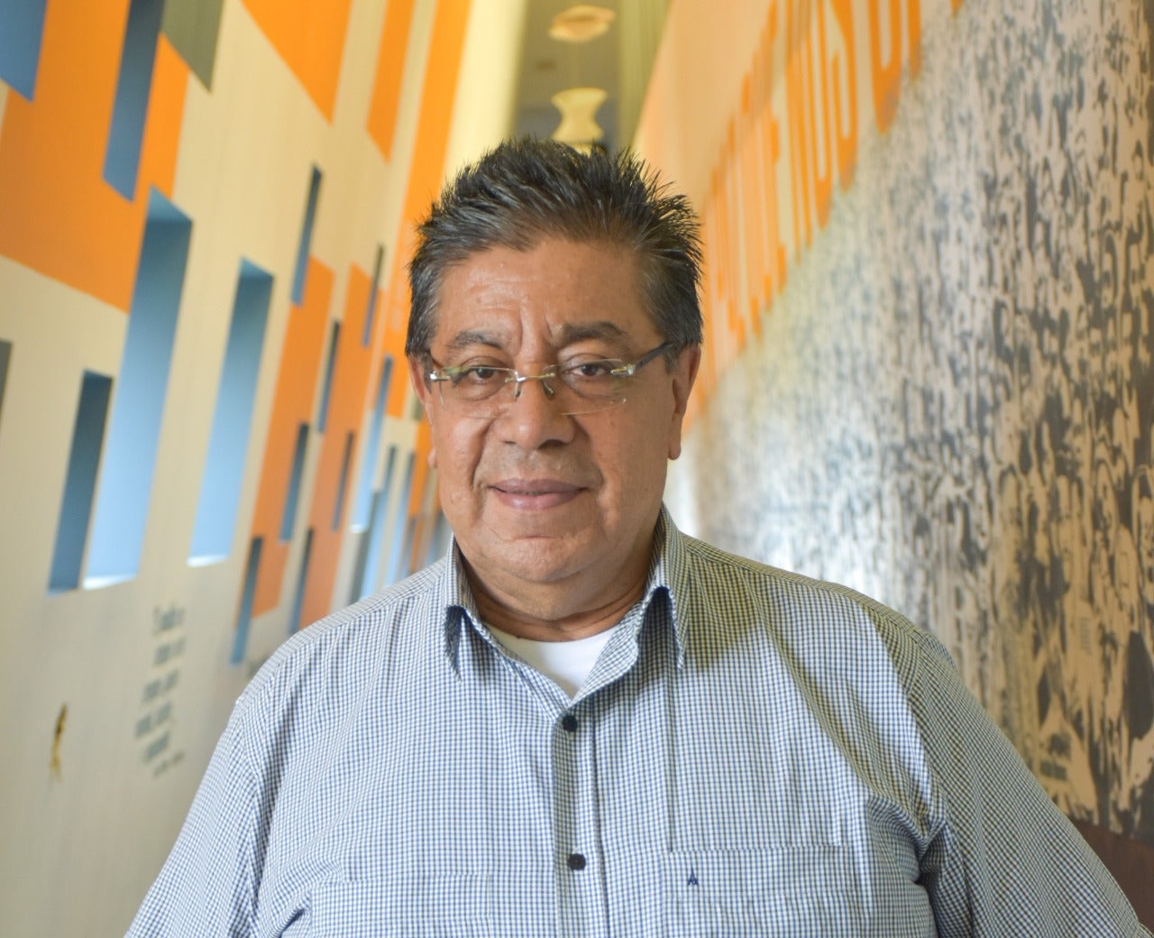 Suspende al director del Museo Casa de la Memoria de Medellín por presunta participación en política