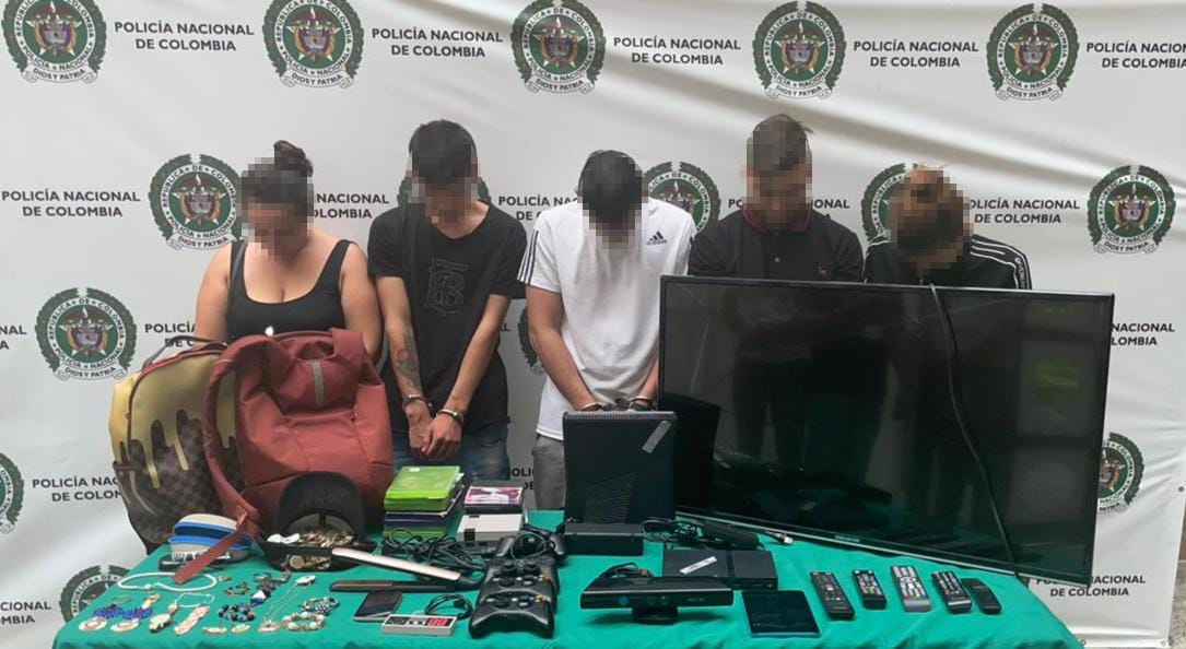 Amordazaron a dos niños de 8 y 7 años por robar video juegos