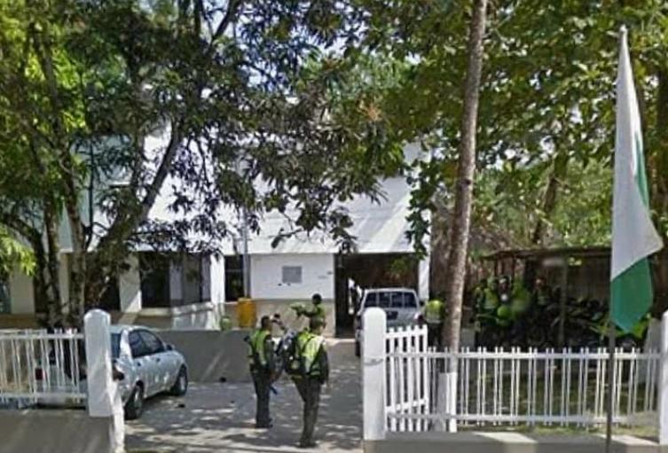 Por fortuna el artefacto no explotó y los uniformados controlaron la situación.