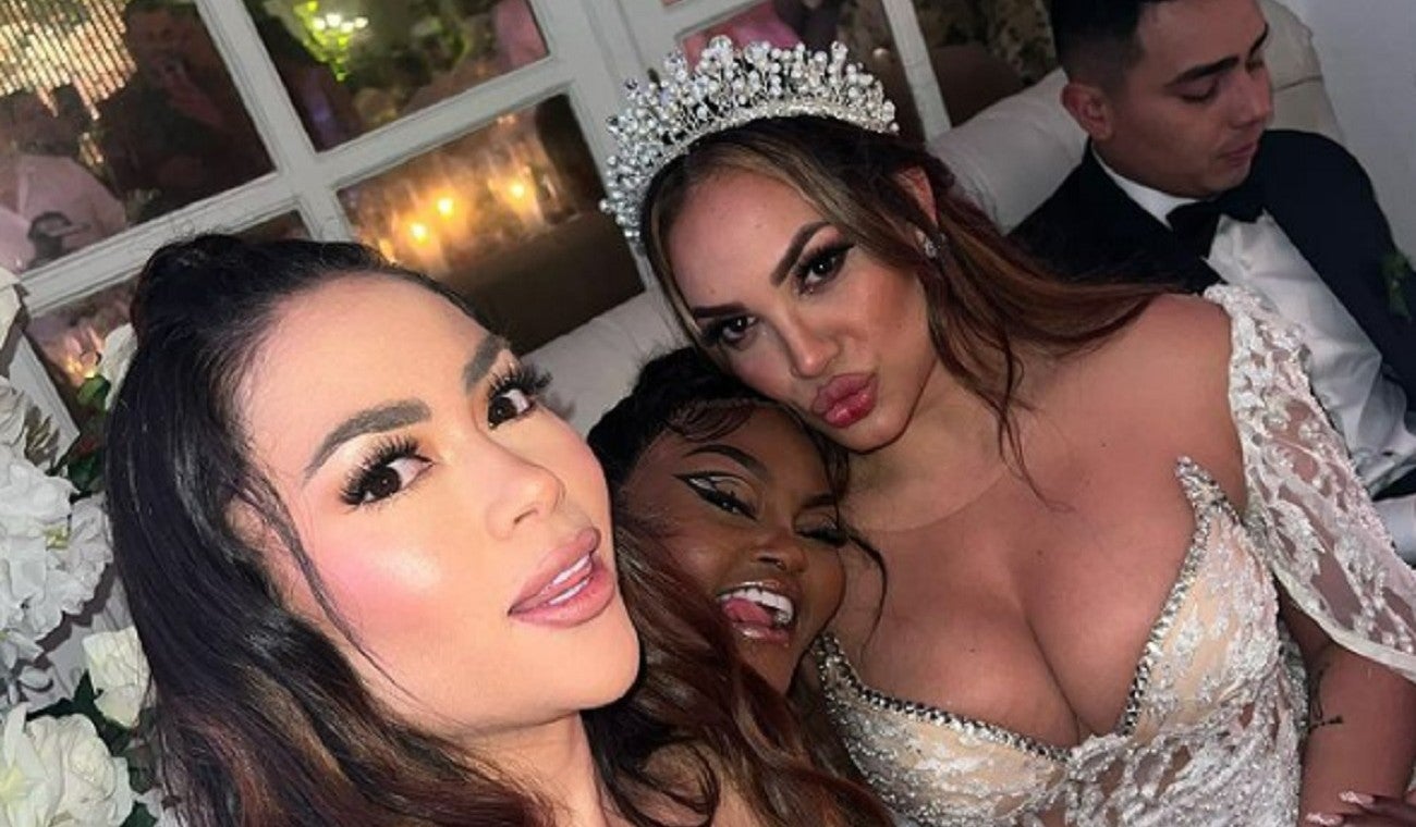 Andrea Valdiri y Epa Colombia