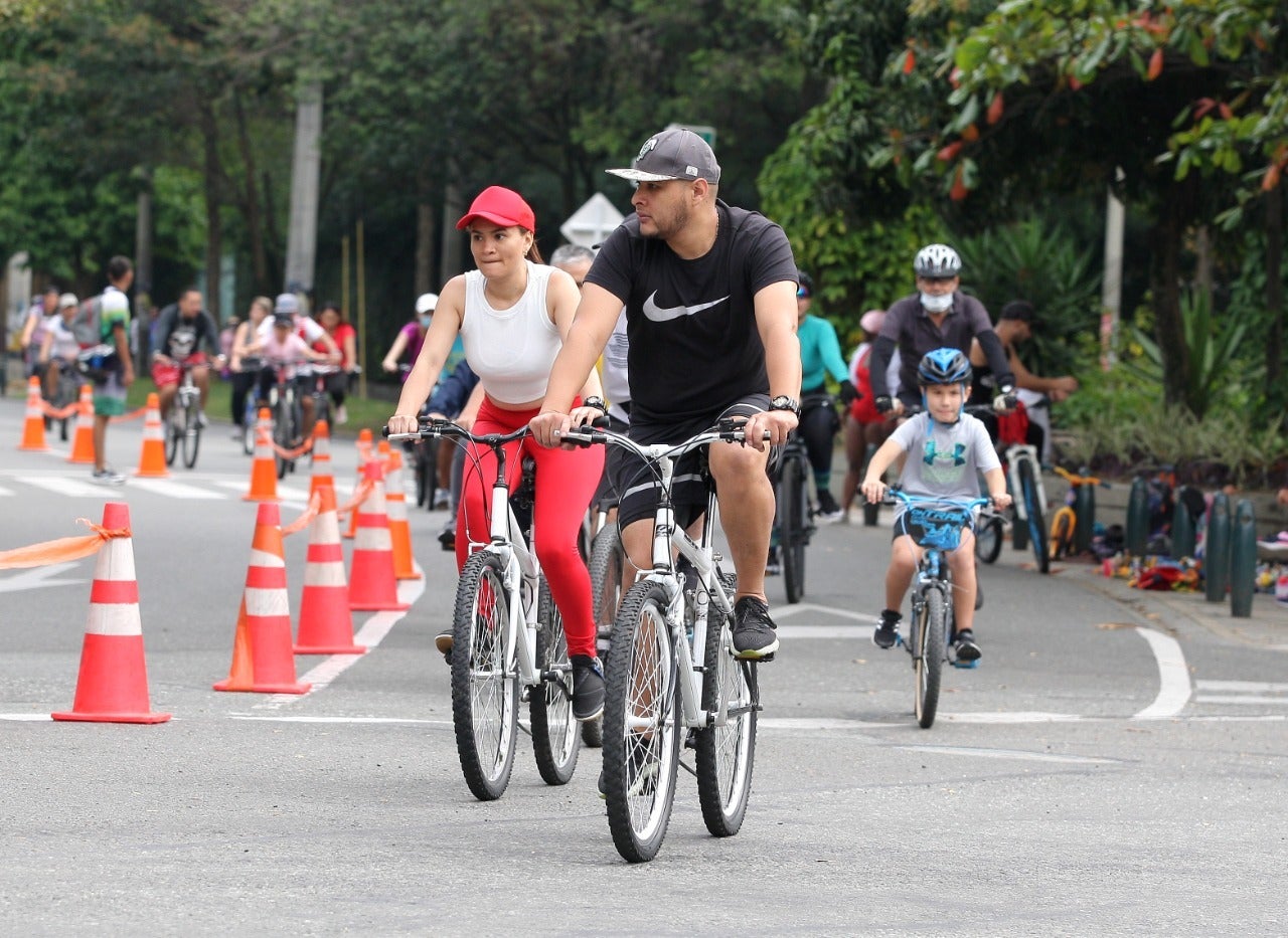 Así mismo el Aeroparque Juan Pablo II suspenderá toda su oferta deportiva durante todo el fin de semana.