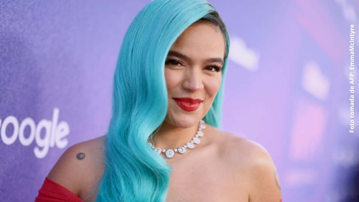 Karol G confiesa que tiene particular apodo por ser muy "llorona"